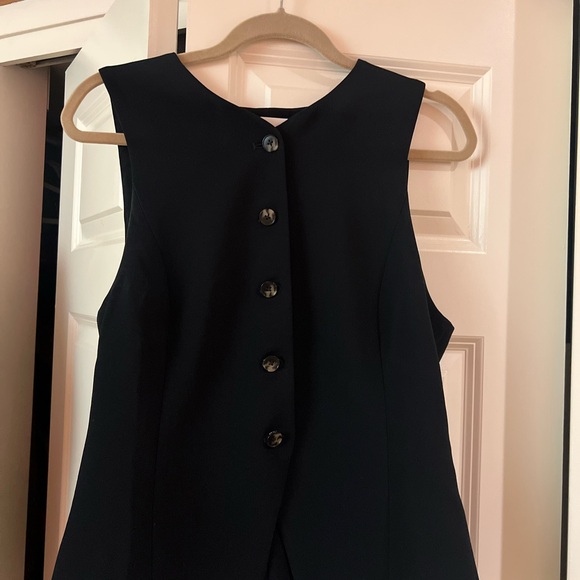 Aritzia Regal Vest - Picture 2 of 4